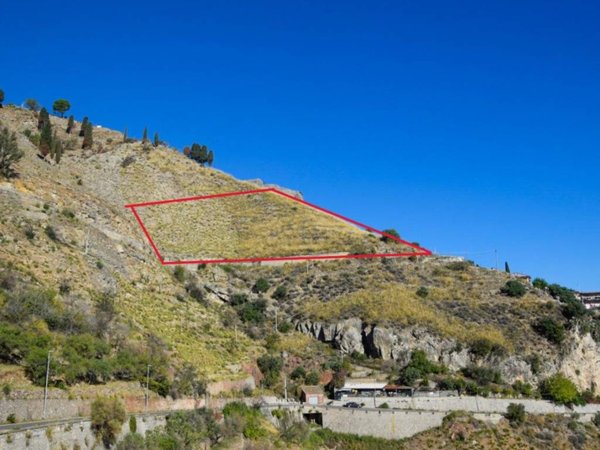 terreno agricolo in vendita a Castelmola
