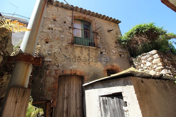 casa indipendente in vendita a Castelmola