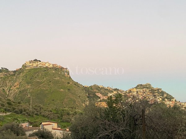 casa indipendente in vendita a Castelmola