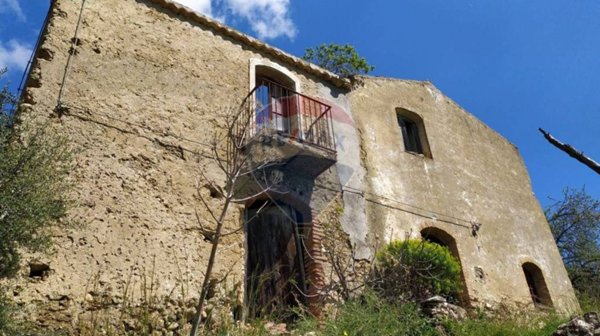 casa indipendente in vendita a Castelmola