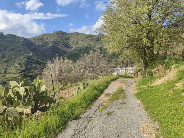 terreno agricolo in vendita a Castelmola