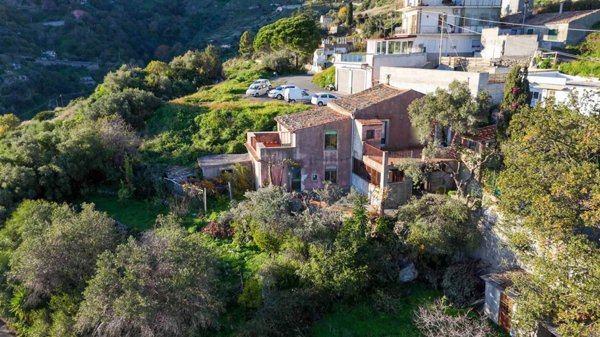 casa indipendente in vendita a Castelmola