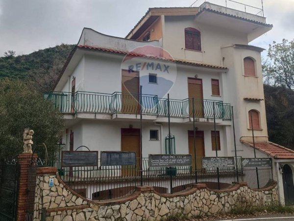 casa indipendente in vendita a Castelmola