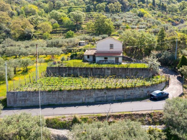 casa indipendente in vendita a Castelmola