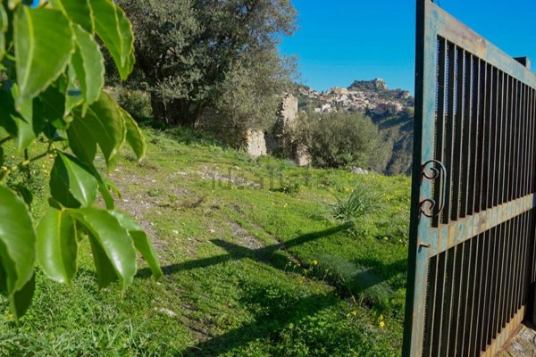 casa indipendente in vendita a Castelmola