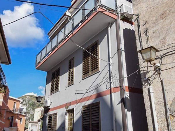 casa indipendente in vendita a Castelmola