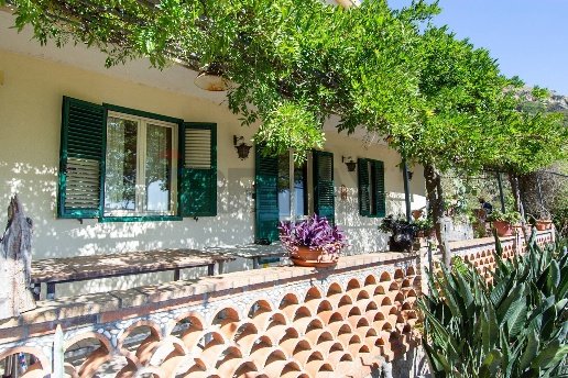 casa indipendente in vendita a Castelmola