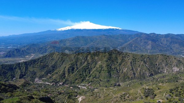 terreno edificabile in vendita a Castelmola