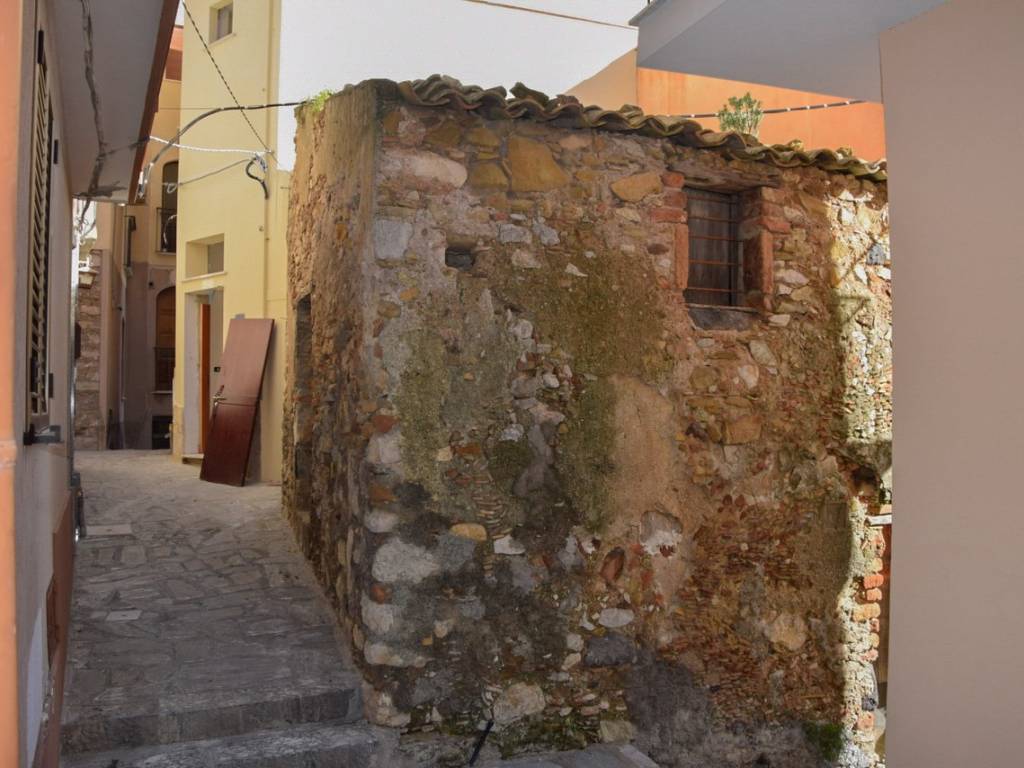 casa indipendente in vendita a Castelmola