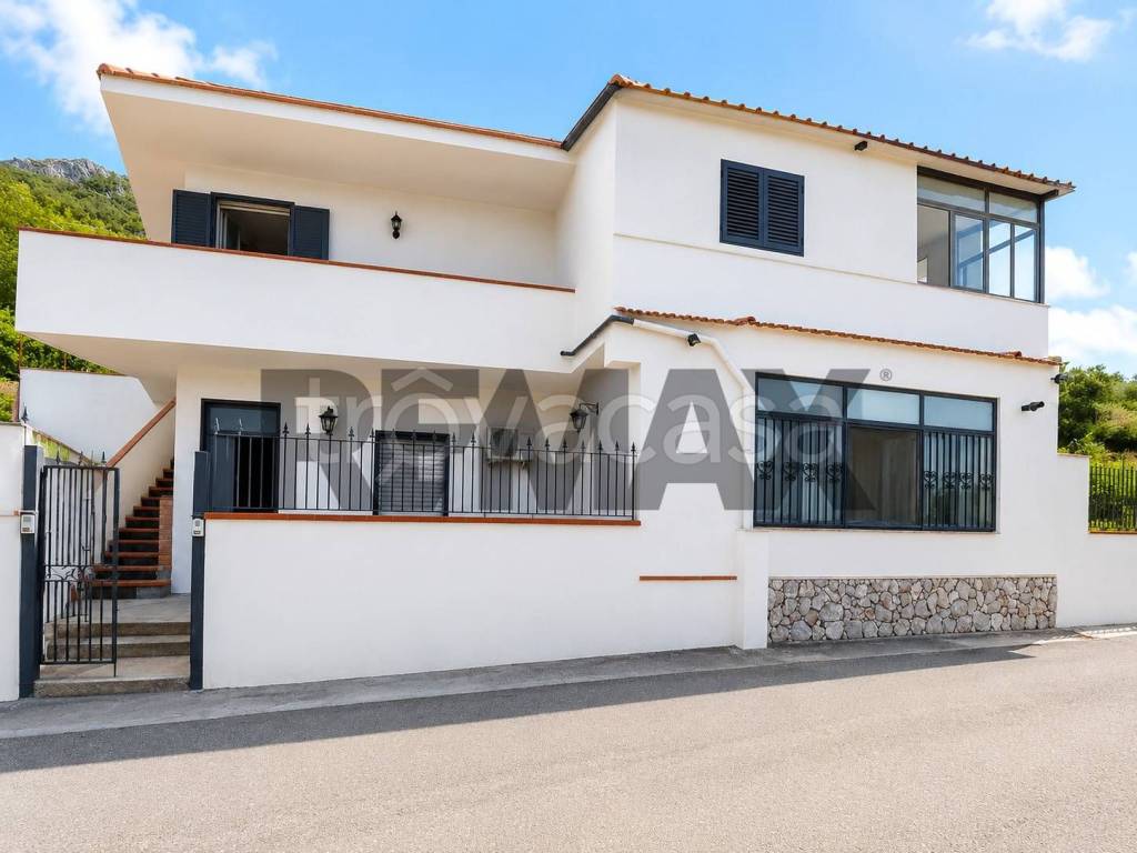 casa indipendente in vendita a Castelmola
