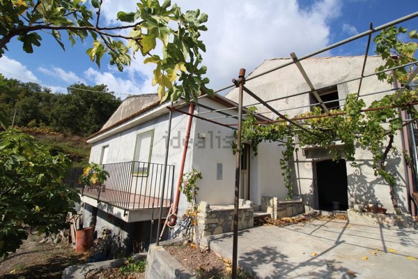 casa indipendente in vendita a Castelmola