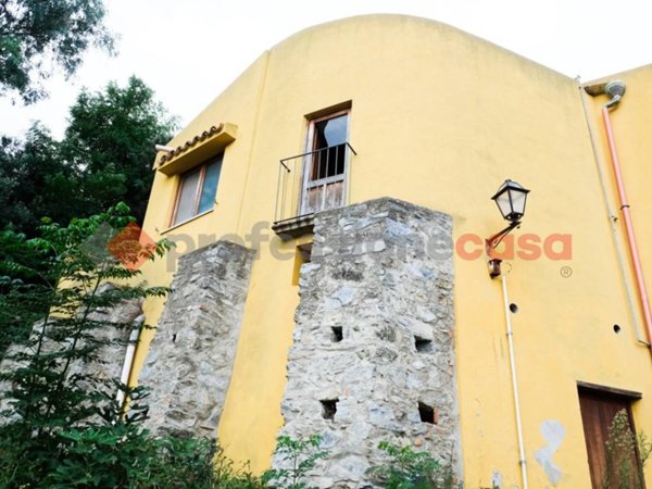 casa indipendente in vendita a Castroreale