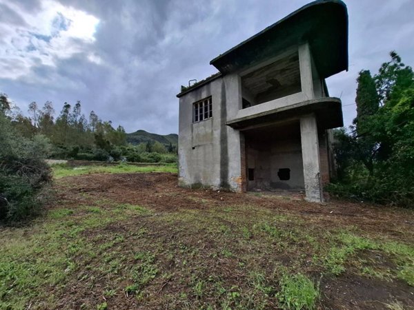 casa indipendente in vendita a Castroreale in zona Protonotaro