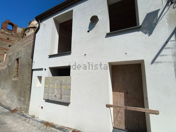 casa indipendente in vendita a Castroreale