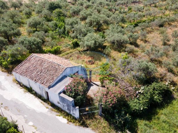 casa indipendente in vendita a Castroreale