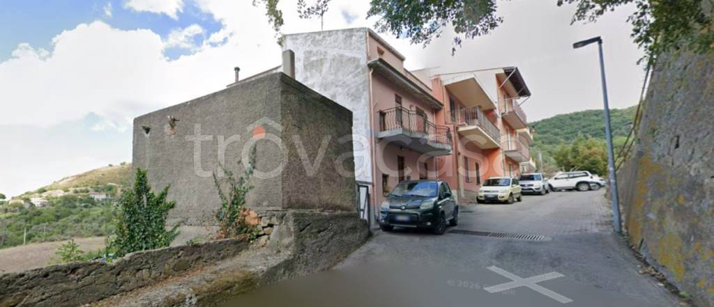 casa indipendente in vendita a Castroreale in zona Bafia