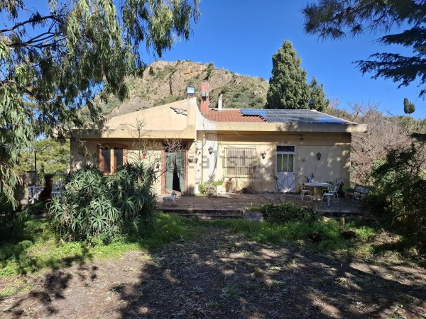 casa indipendente in vendita a Castroreale