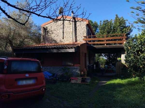 casa indipendente in vendita a Castroreale