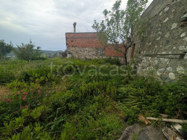 casa indipendente in vendita a Castroreale in zona Bafia