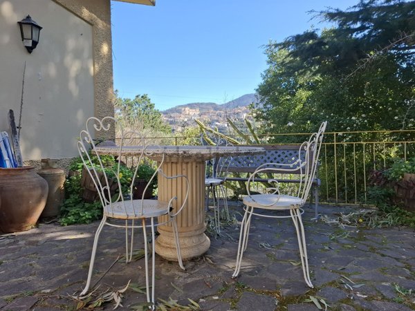 casa indipendente in vendita a Castroreale in zona Protonotaro