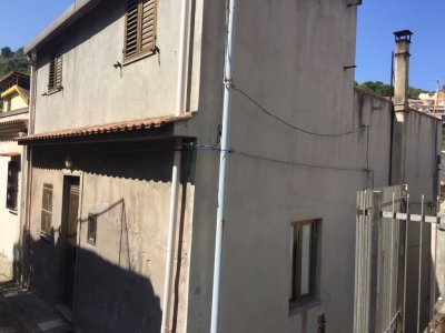casa indipendente in vendita a Condrò