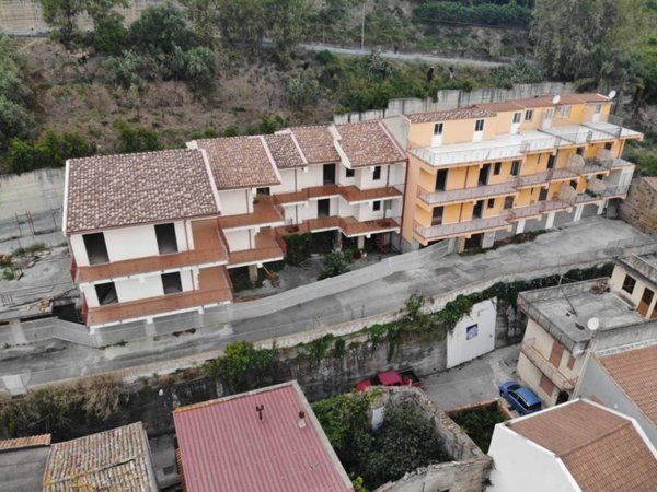casa indipendente in vendita a Condrò