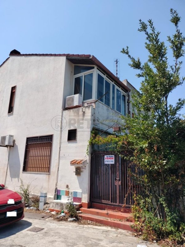 casa indipendente in vendita a Falcone
