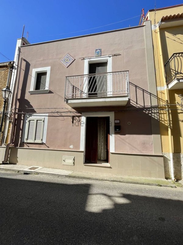 pentavano in vendita a Falcone