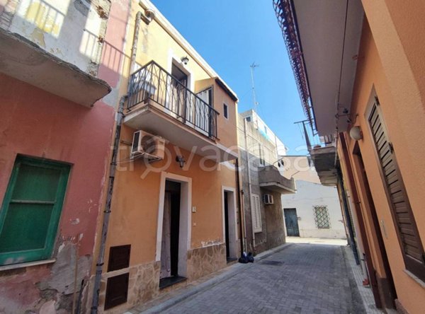 casa indipendente in vendita a Falcone