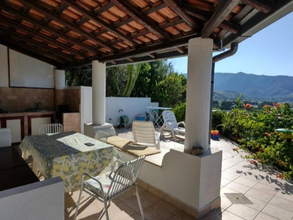 casa indipendente in vendita a Falcone