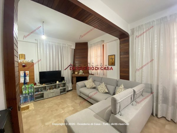 casa indipendente in vendita a Falcone