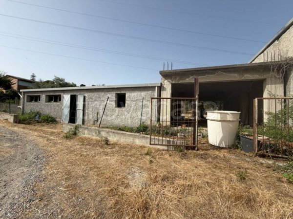 casa semindipendente in vendita a Falcone