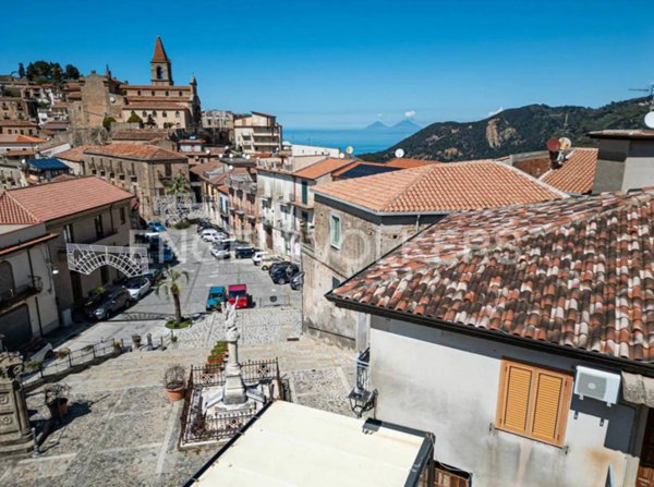 casa indipendente in vendita a Ficarra