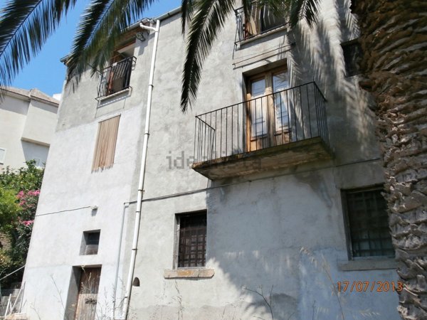 appartamento in vendita a Ficarra