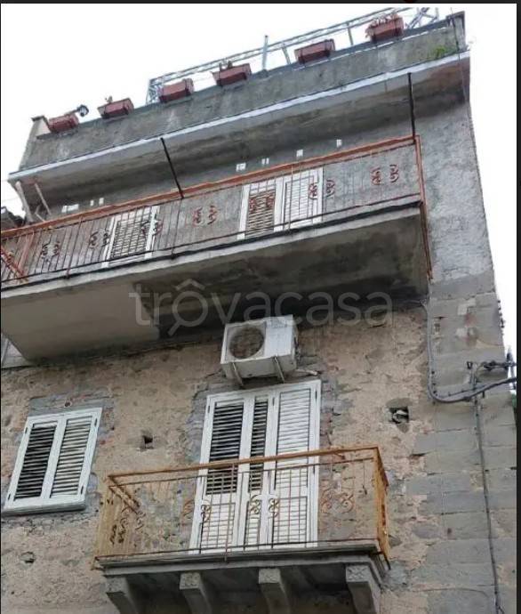 appartamento in vendita a Ficarra