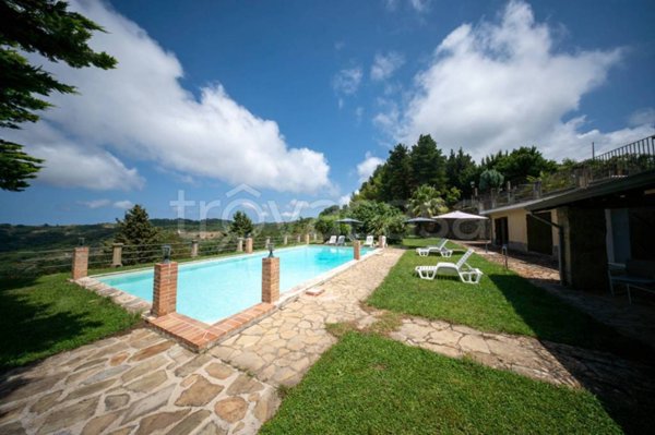 casa indipendente in vendita a Ficarra