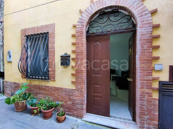 casa indipendente in vendita a Fiumedinisi