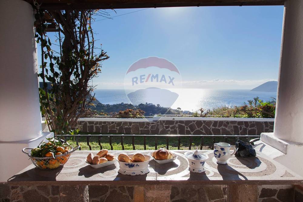 casa indipendente in vendita a Fondachelli-Fantina