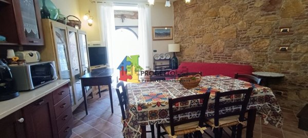 casa indipendente in vendita a Forza d'Agrò