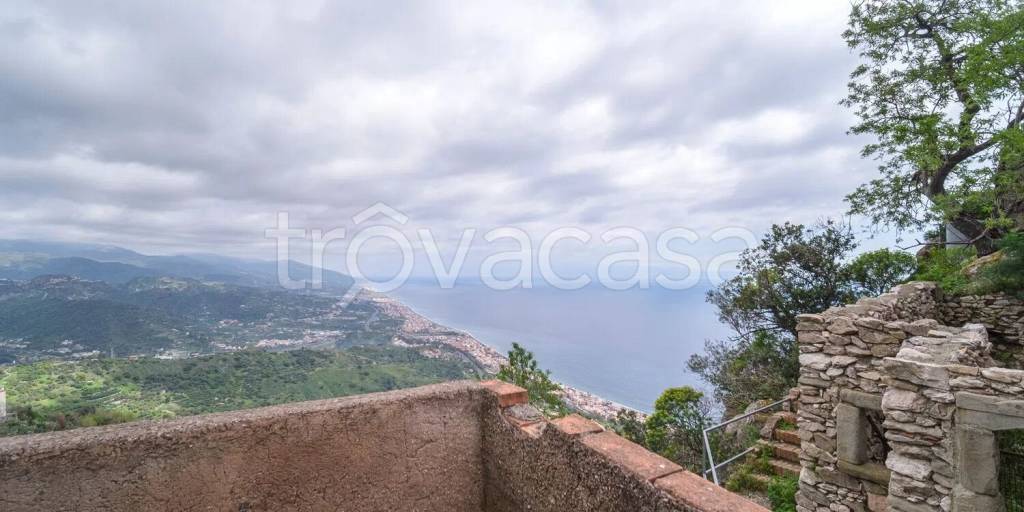 villa in vendita a Forza d'Agrò