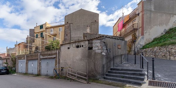 casa indipendente in vendita a Forza d'Agrò