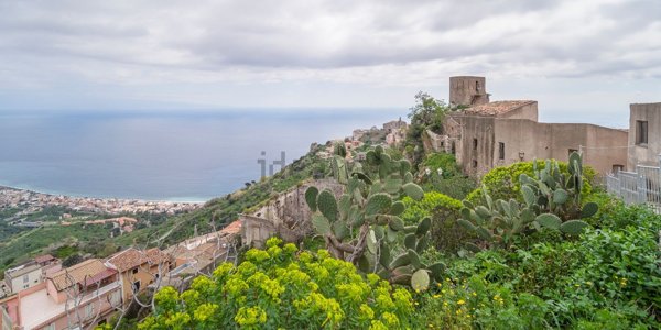 villa in vendita a Forza d'Agrò