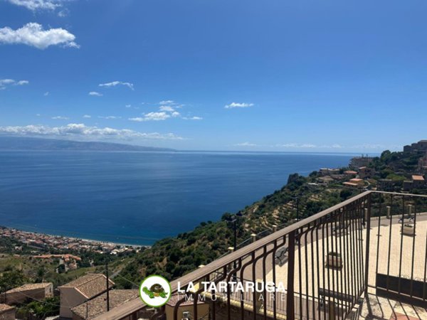 casa indipendente in vendita a Forza d'Agrò