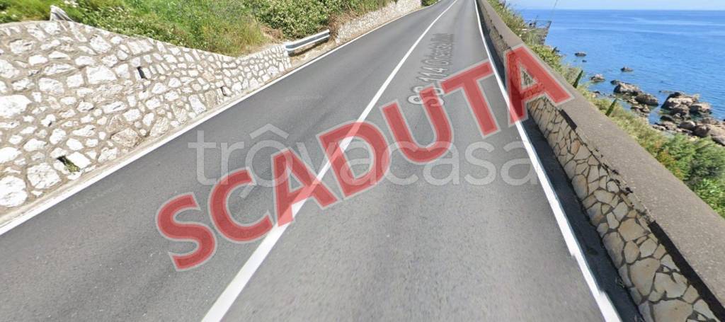 negozio in vendita a Forza d'Agrò