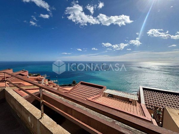 appartamento in vendita a Forza d'Agrò