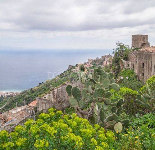 casa indipendente in vendita a Forza d'Agrò