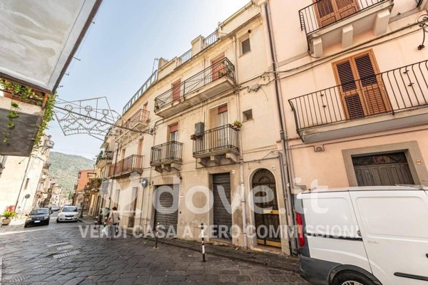 casa indipendente in vendita a Francavilla di Sicilia
