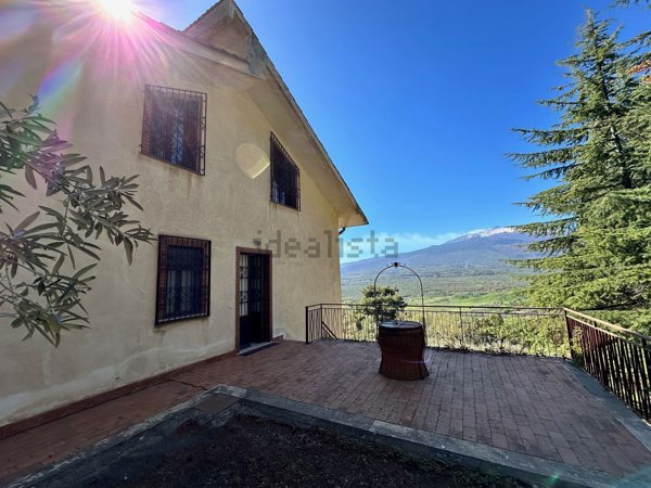 casa indipendente in vendita a Francavilla di Sicilia