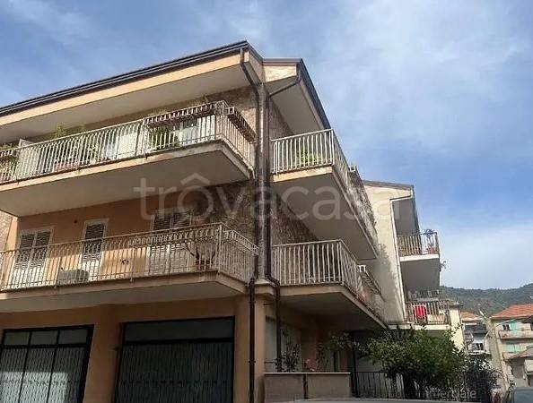 appartamento in vendita a Francavilla di Sicilia