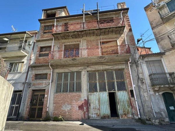 casa indipendente in vendita a Francavilla di Sicilia